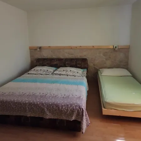 Apartment With Parking Space Grebastica, - 24934