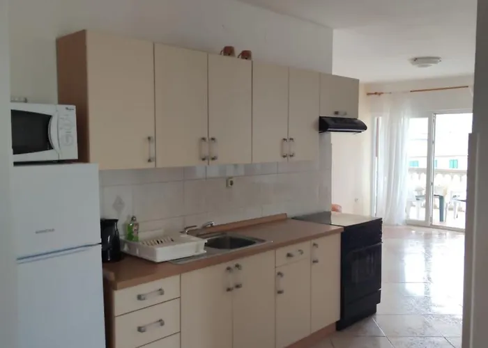 With Parking Space Grebastica, Sibenik - 24934 *