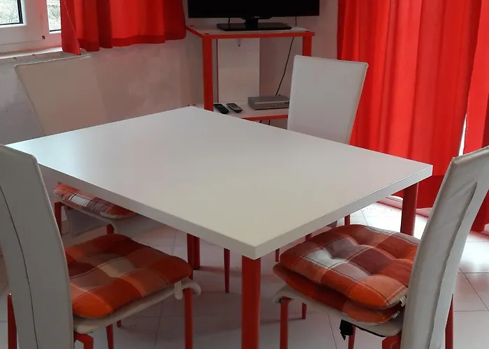 Daire With Parking Space Grebastica, Sibenik - 24934 *