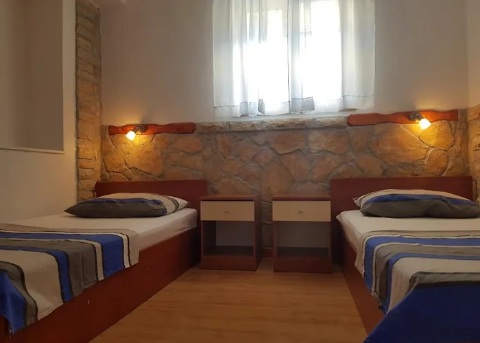 With Parking Space Grebastica, - 24934 Lägenhet Šibenik